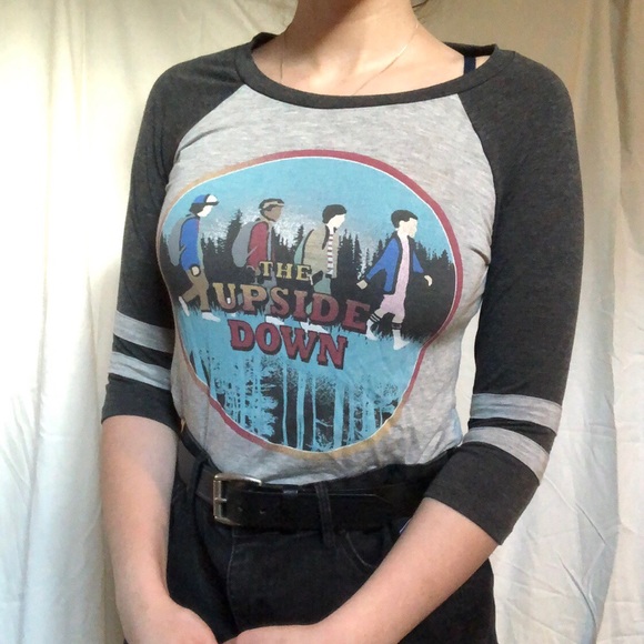 Stranger things top - Picture 2 of 3